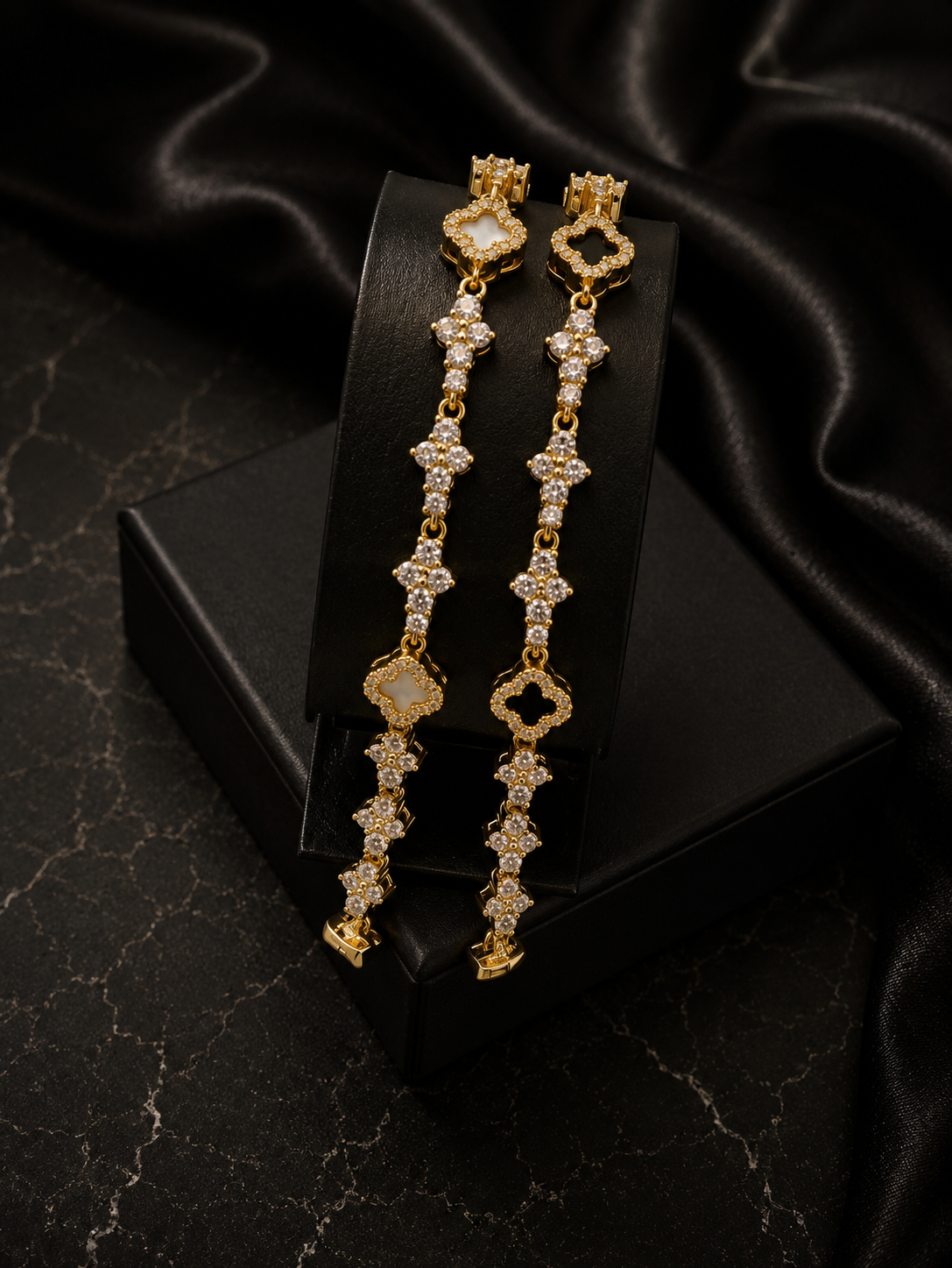 ✨ Luxury Clover Armband